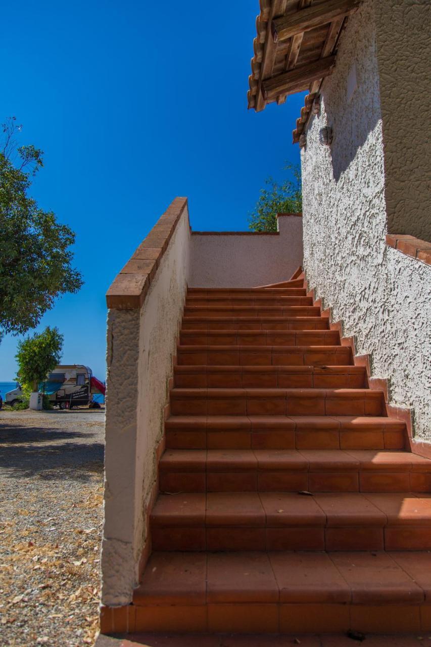 Camping B&B Gioiosa Gioiosa Marea Exterior photo