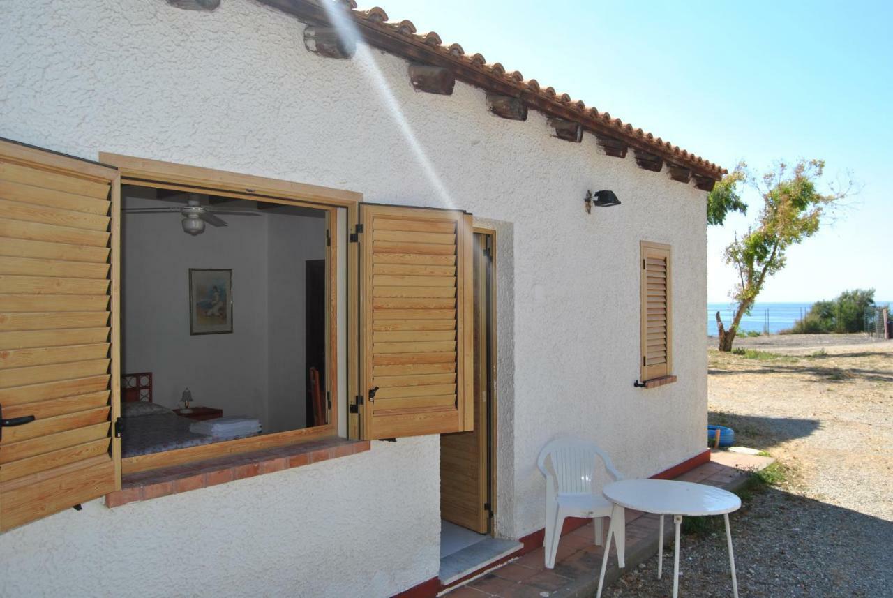 Camping B&B Gioiosa Gioiosa Marea Exterior photo